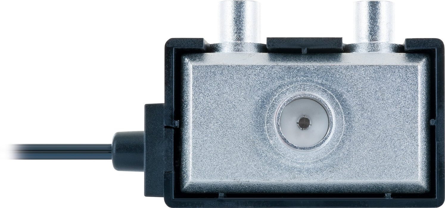 Two-device amplifier (2x 8 dB)