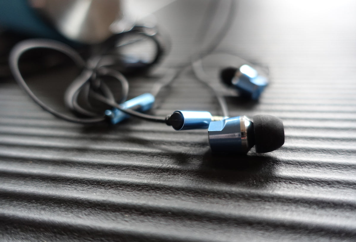 In-Ear Kopfhörer mit gewinkeltem Klinkenanschluss