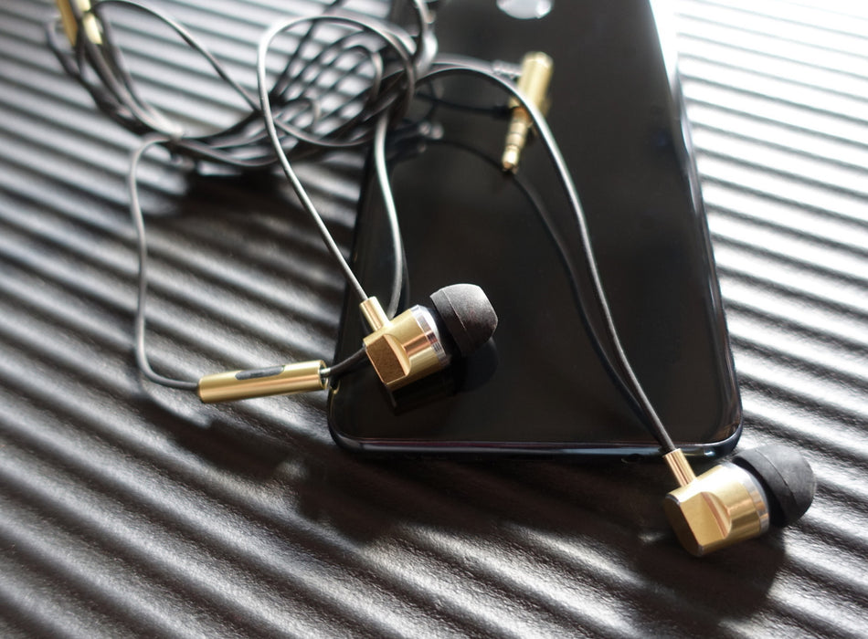 In-Ear Kopfhörer mit gewinkeltem Klinkenanschluss
