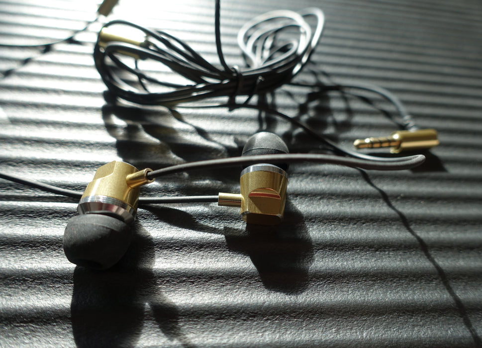 In-Ear Kopfhörer mit gewinkeltem Klinkenanschluss