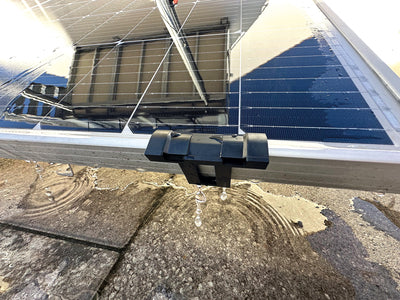 Water drainage clips for solar modules