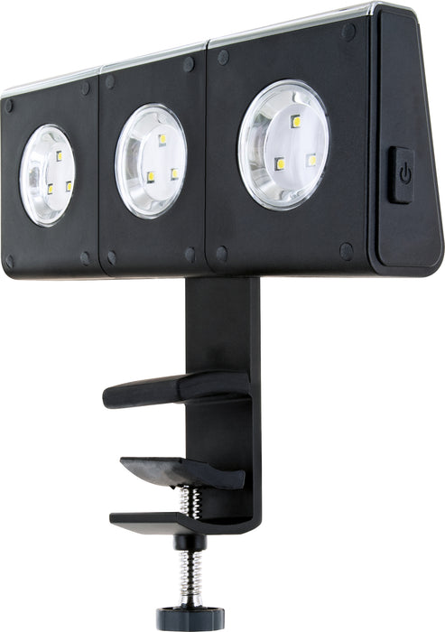 Grill-Leuchte mit beweglichen LED-Stahlern